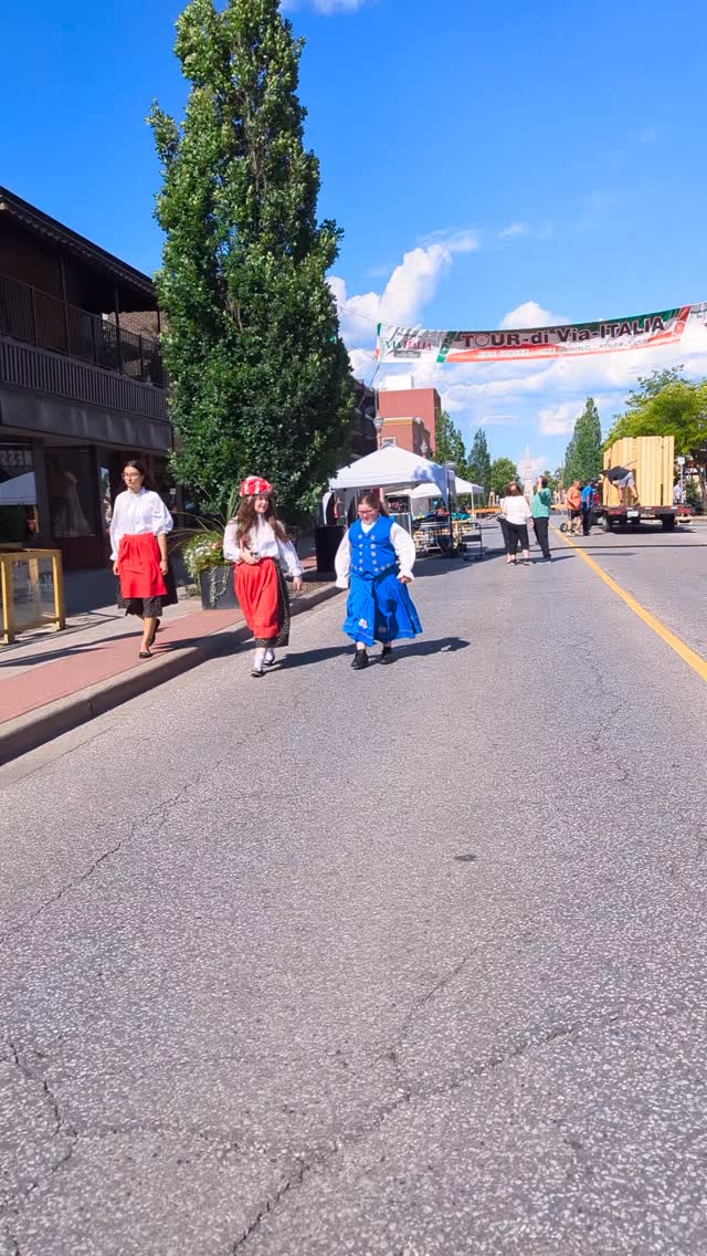 Night one of Carrousel of the Nations: Italian Village is complete — and what an amazing kickoff! 🇮🇹✨

From live music, dancing with I Fioretti from Fogolar Furlan Club of Windsor, and incredible food vendors, to the Via Italia Fashion Show, Miss Via Italia Pageant, and such a beautiful turnout. Erie Street was full of energy, community, and Italian spirit.

A big congratulations to our Pageant winner, Sophia! 👑

Thank you to everyone who came out to celebrate with us. We’re just getting started — see you for the rest of the weekend on Via Italia! ❤️🤍💚

@carrouselmcc
@missviaitalia
@mariacuevastm
@sophia_sladic 

#ViaItaliaYQG #CarrouselOfTheNations #ItalianVillage #WindsorOntario #YQGEvents